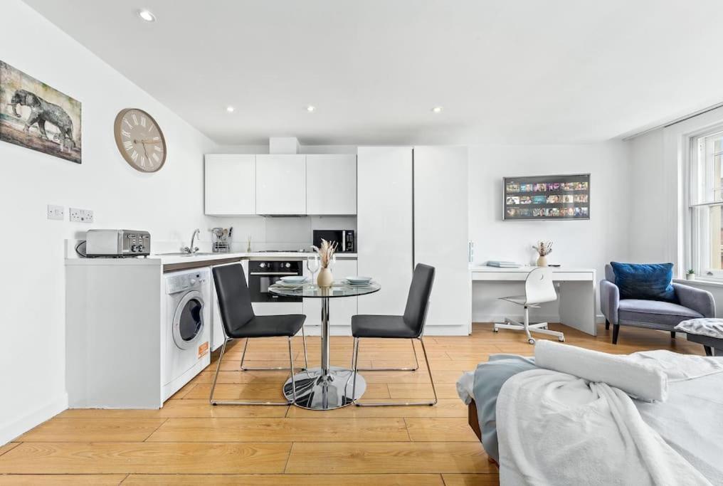 Spacious And Delightful Sleep 5 Piccadilly Vrc Londra Esterno foto