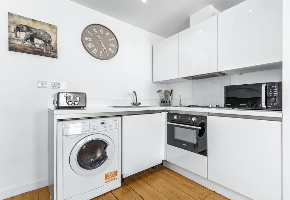 Spacious And Delightful Sleep 5 Piccadilly Vrc Londra Esterno foto