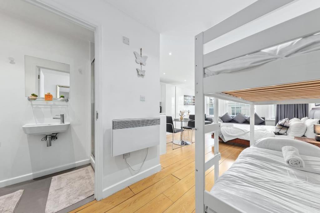 Spacious And Delightful Sleep 5 Piccadilly Vrc Londra Esterno foto